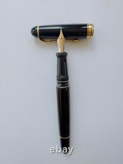 Aurora 88 Matt black 14k M Fountain Pen Used