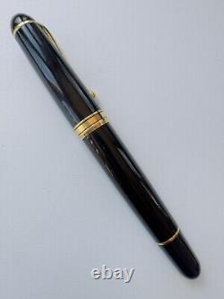 Aurora 88 Matt black 14k M Fountain Pen Used