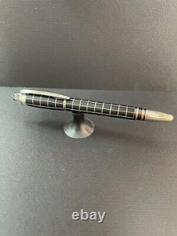 Authentic MONTBLANC Starwalker platinum Trims Matte Black Grid Rollerball pen R