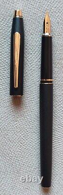 Cross matt black fountain pen vintege