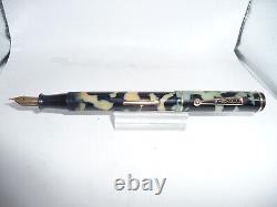 Durabilt Vintage Black/Pear oversize flat top fountain pen, working- XF