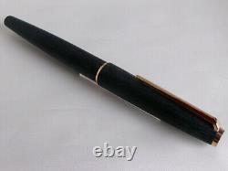 Montblanc 220 Fountain Pen Matte Finished 14K Nib