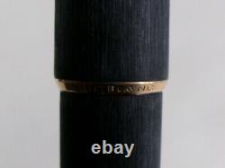 Montblanc 220 Fountain Pen Matte Finished 14K Nib