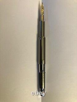 Namiki Vanishing Point Fountain Pen Matte Black Stealth Faceted Broad 14k nib