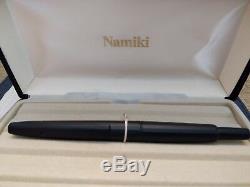 Namiki Vanishing Point Matt Black (Stealth) Fountain Pen 14K M nib -Discontinued