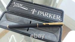 New Parker Arrow Matte Black & Gold Rollerball Pen Vintage