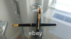 New Parker Arrow Slim Matte Black & Gold Rollerball Pen Vintage