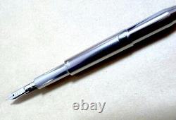 PILOT Vanishing Point Fountain Pen in Matte Black 18K Gold Medium Point