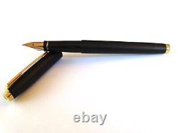Parker 75 Fountain Pen In Black Epoxy Matte With 14k Solid Gold Fine Nib Mint