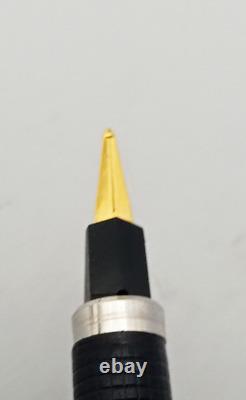 Parker Classic Matte Black Fountain Pen Gp M Nib / Ballpoint Pen Vintage Unused