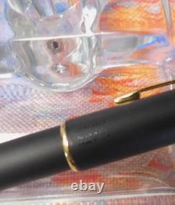 Parker Sonnet Fountain Pen Matte Black Converter/cartridges New In Box