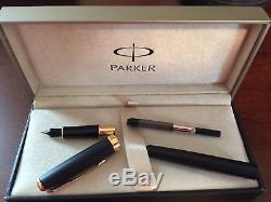 Parker Sonnet Matte Lacquered Black Fountain Pen With Gold Trim Fine Nib