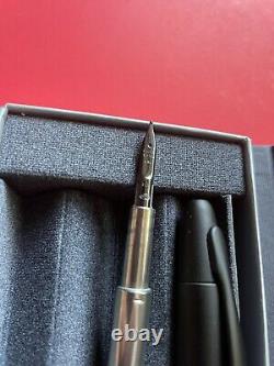 Pilot Vanishing Point Fountain Pen Black Matte 18k Gold Medium Nib