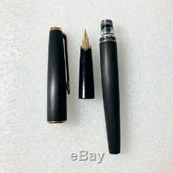 Rare Montblanc Fountain Pen 220 Nib 14K 585 EF Matt Black Hairline Gold Trim