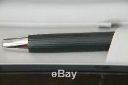 Sheaffer Legacy Fountain Pen Rare Matt Black Linear pattern Palladium trim