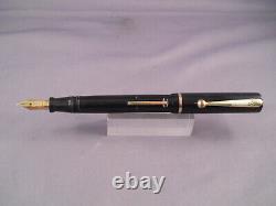 Sheaffer Vintage Flat Top Black Fountain Pen-medium point-slender size