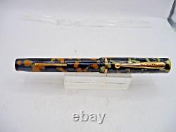 Univer by Sheaffer Vintage Flat Top Black and Pearl Fountain Pen-fine point