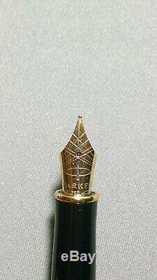 Vintage 1990 Parker Sonnet Fountain Pen Matte Black w Gold Trim 18K-750 Gold