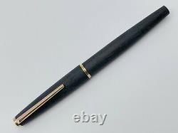 Vintage Montblanc 220 Matte Black Brushed Finish Fountain Pen 004
