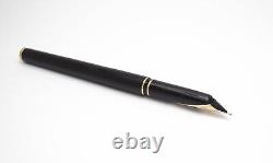 Vintage Sheaffer Targa Matte Black & Gold Trim Slim Fountain Pen Nib 14K