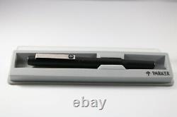 Vintage (c1970) Parker 25 Epoxy Matt Black Medium Fountain Pen (Cased & Refill)