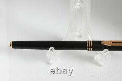 WATERMAN EXCLUSIVE in MATTE BLACK FOUNTAIN PEN with 18k gold NIB size M