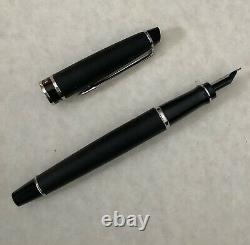 Waterman Expert II Black Matte Fountain Pen Med Nib 75325 Chrome Trim box Paris